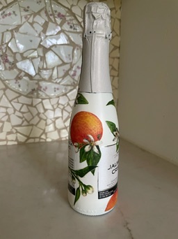 Custom painted bottle example 17