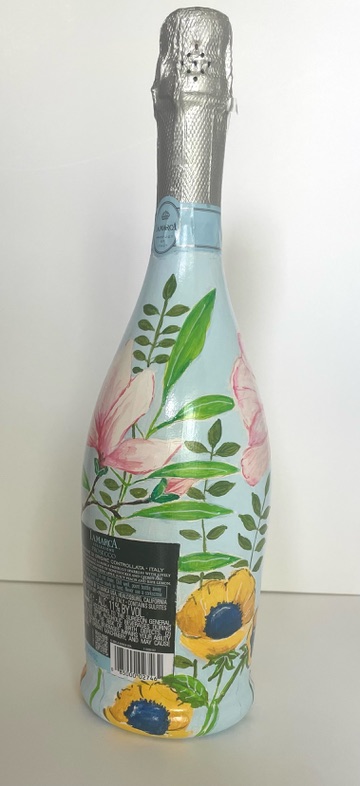 Custom painted bottle example 22